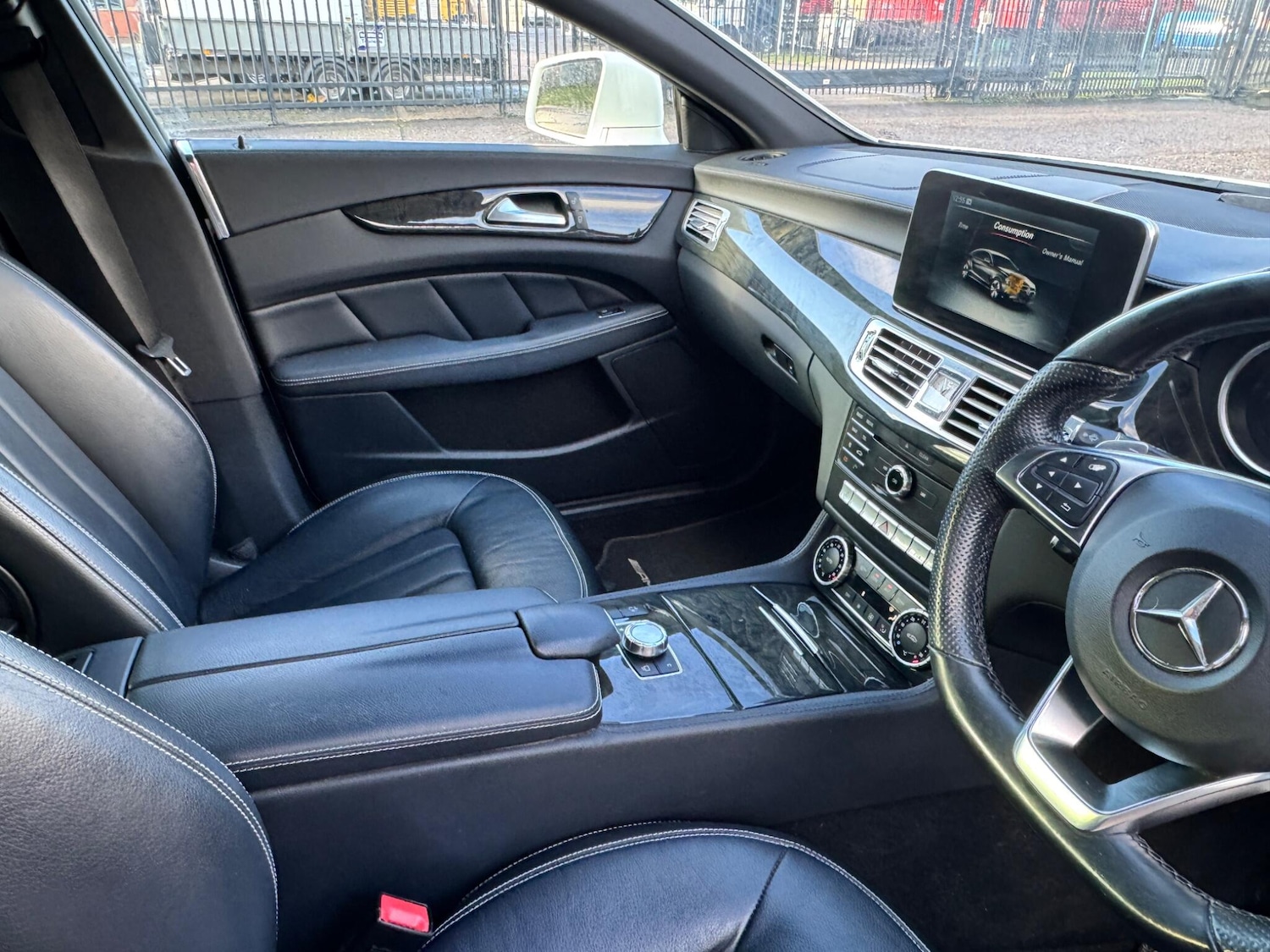 Used Mercedes-Benz CLS 2015 for sale - 76671592: Photo 25