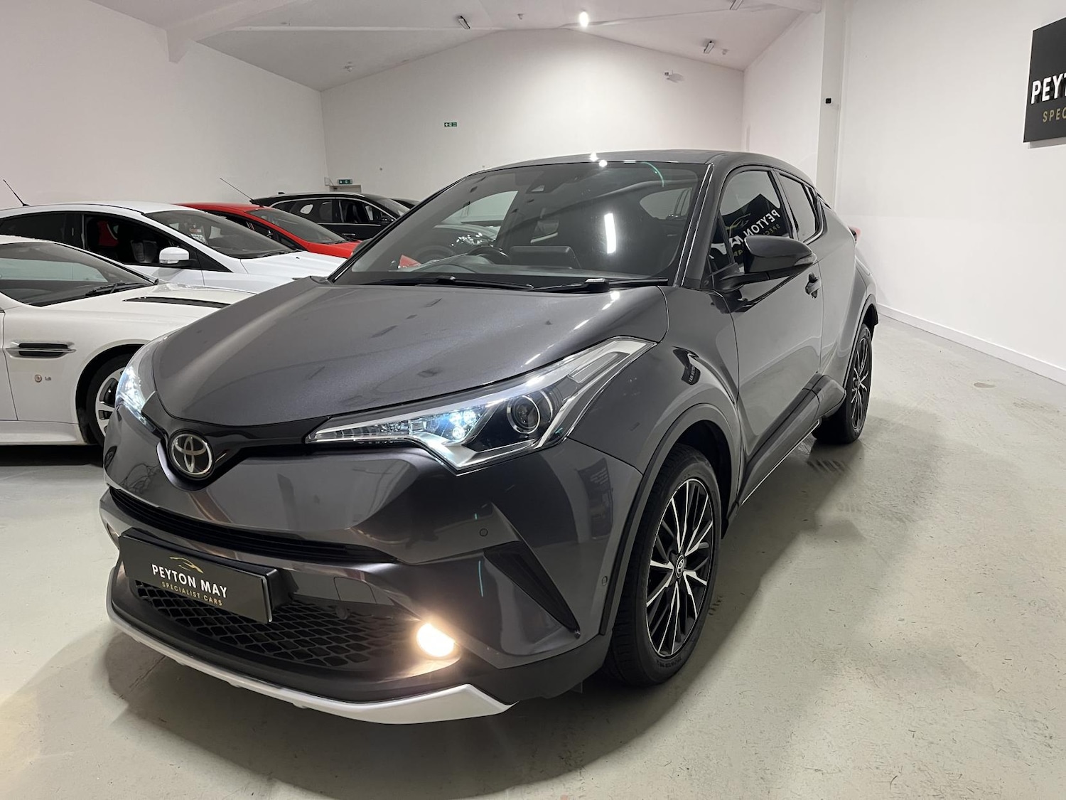 Used Toyota C-HR 2017 for sale - 76662885: Photo 10