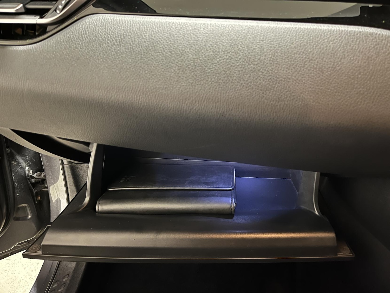 Used Toyota C-HR 2017 for sale - 76662885: Photo 27