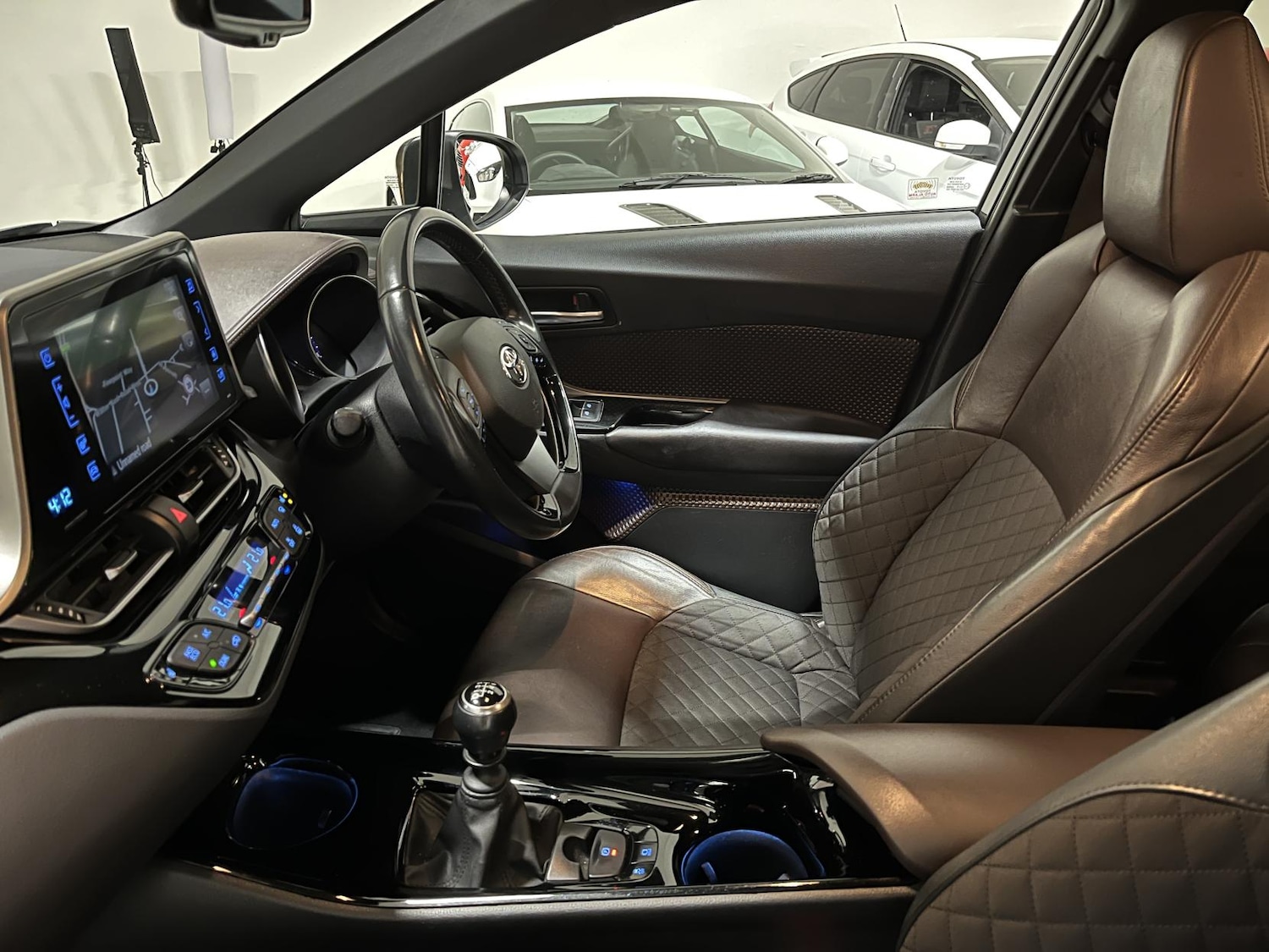 Used Toyota C-HR 2017 for sale - 76662885: Photo 28