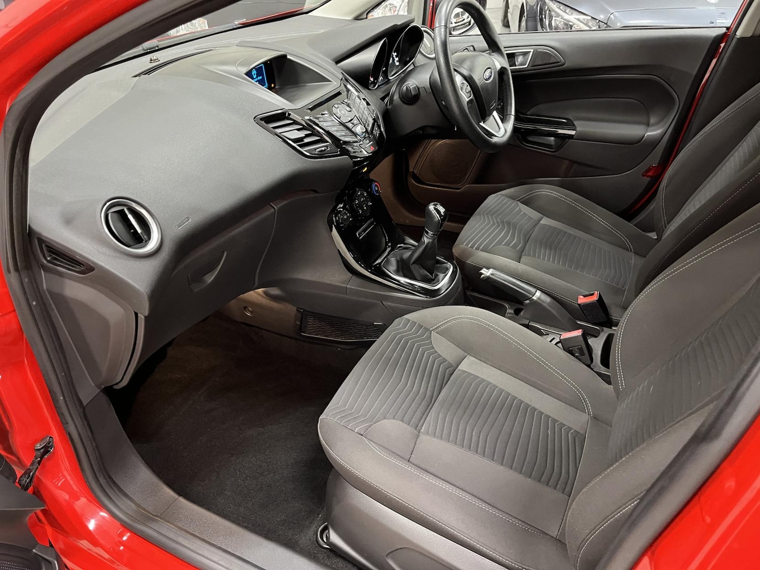 Used Ford Fiesta 2015 for sale - 76643884: Photo 32