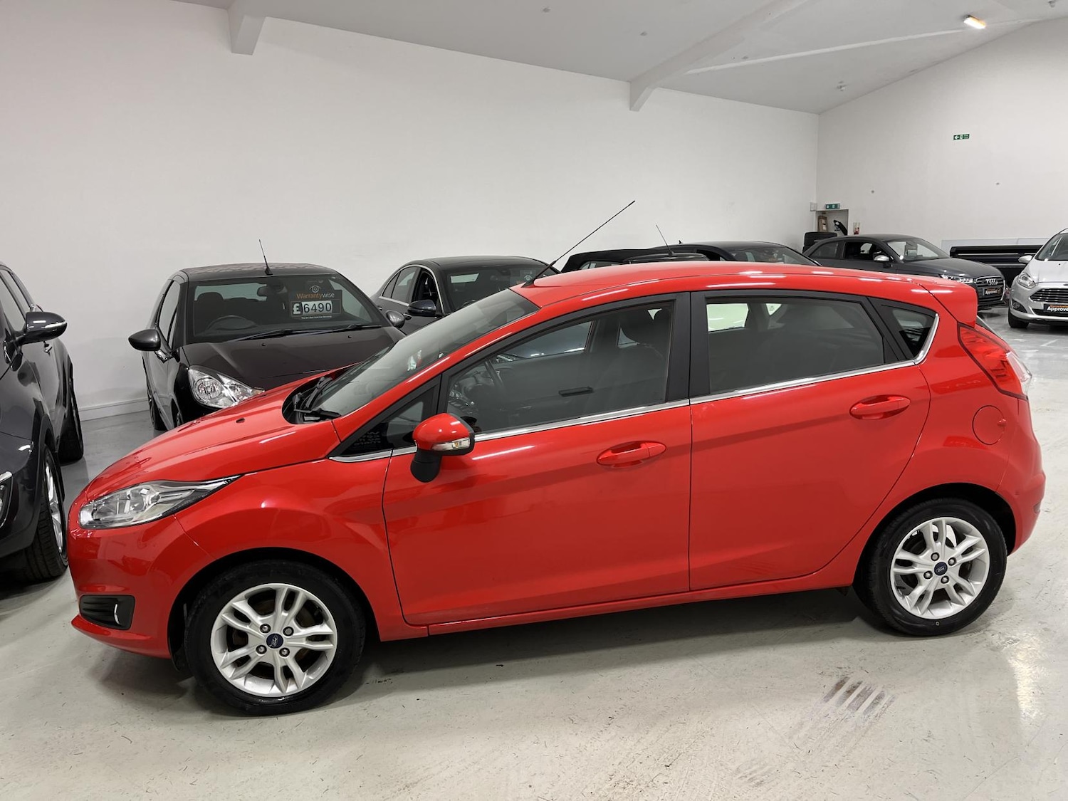 Used Ford Fiesta 2015 for sale - 76643884: Photo 8