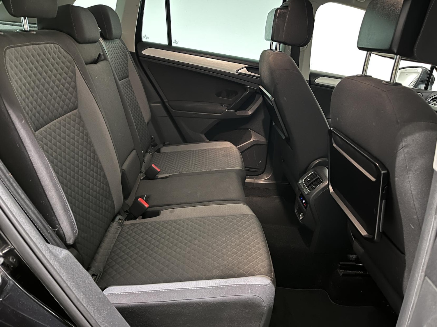 Used Volkswagen Tiguan 2016 for sale - 76662887: Photo 29