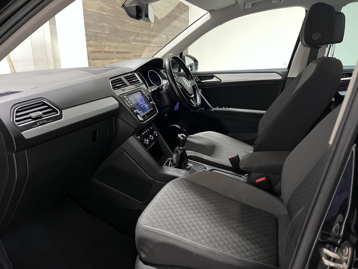 Used Volkswagen Tiguan 2016 for sale - 76662887: Photo 35