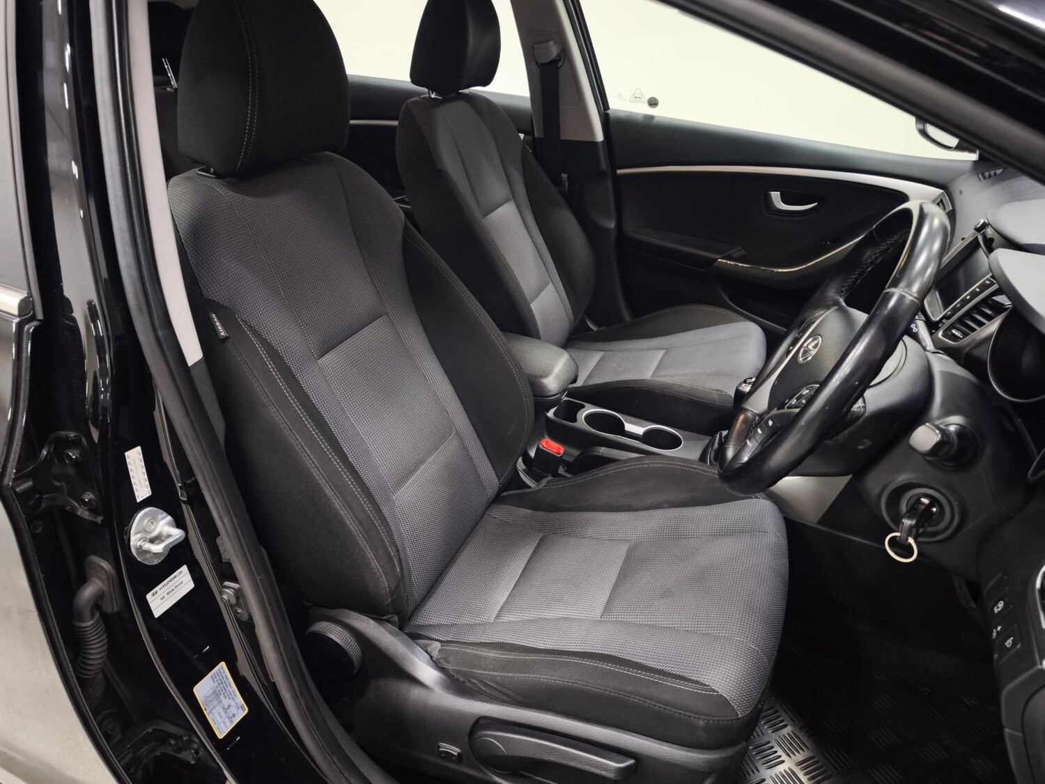 Used Hyundai i30 2015 for sale - 78095278: Photo 17