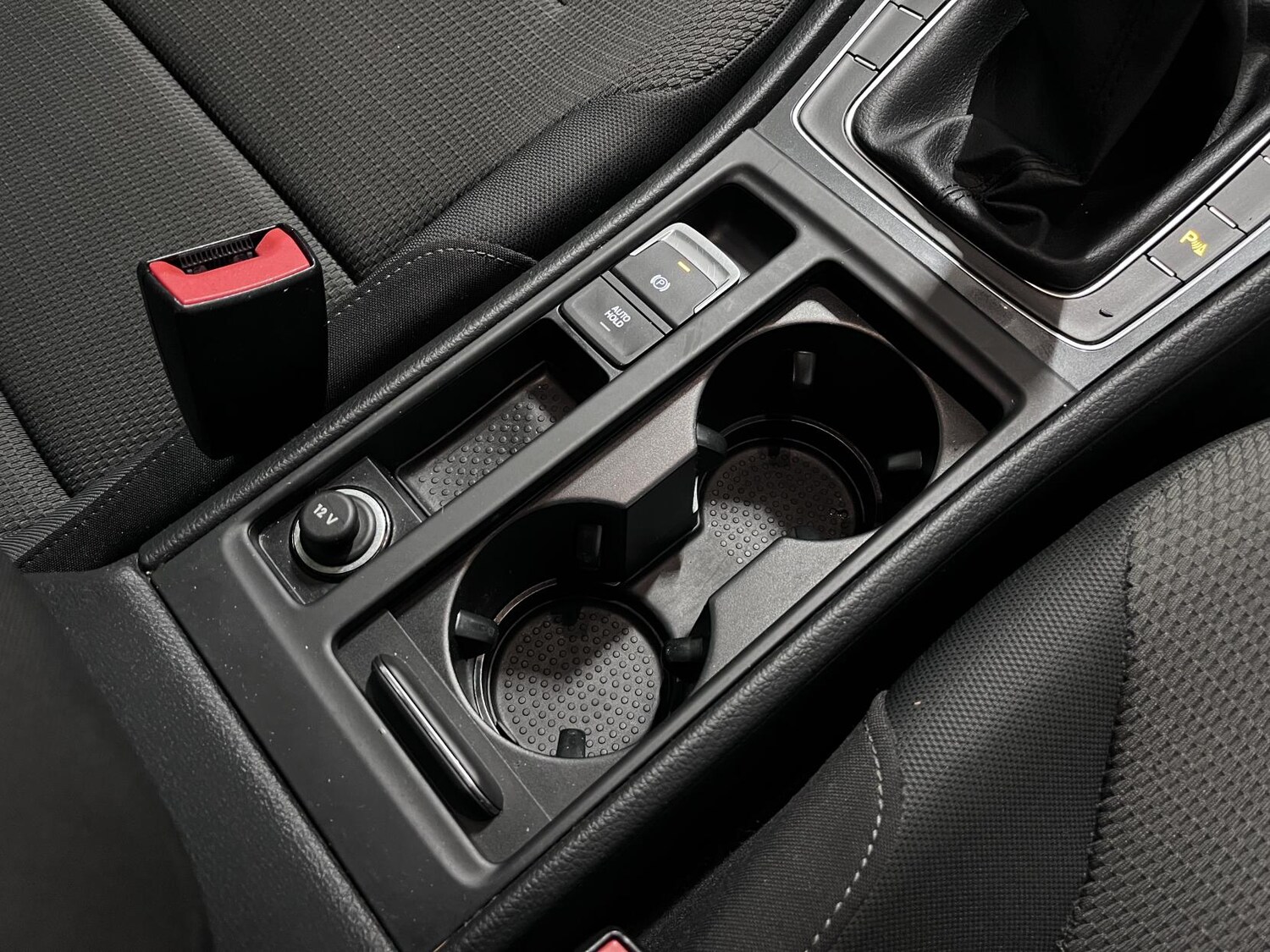 Used Volkswagen Golf 2018 for sale - 76662890: Photo 26