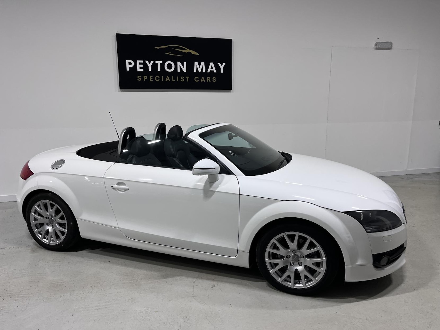 Used Audi TT 2010 for sale - 78060569: Photo 2