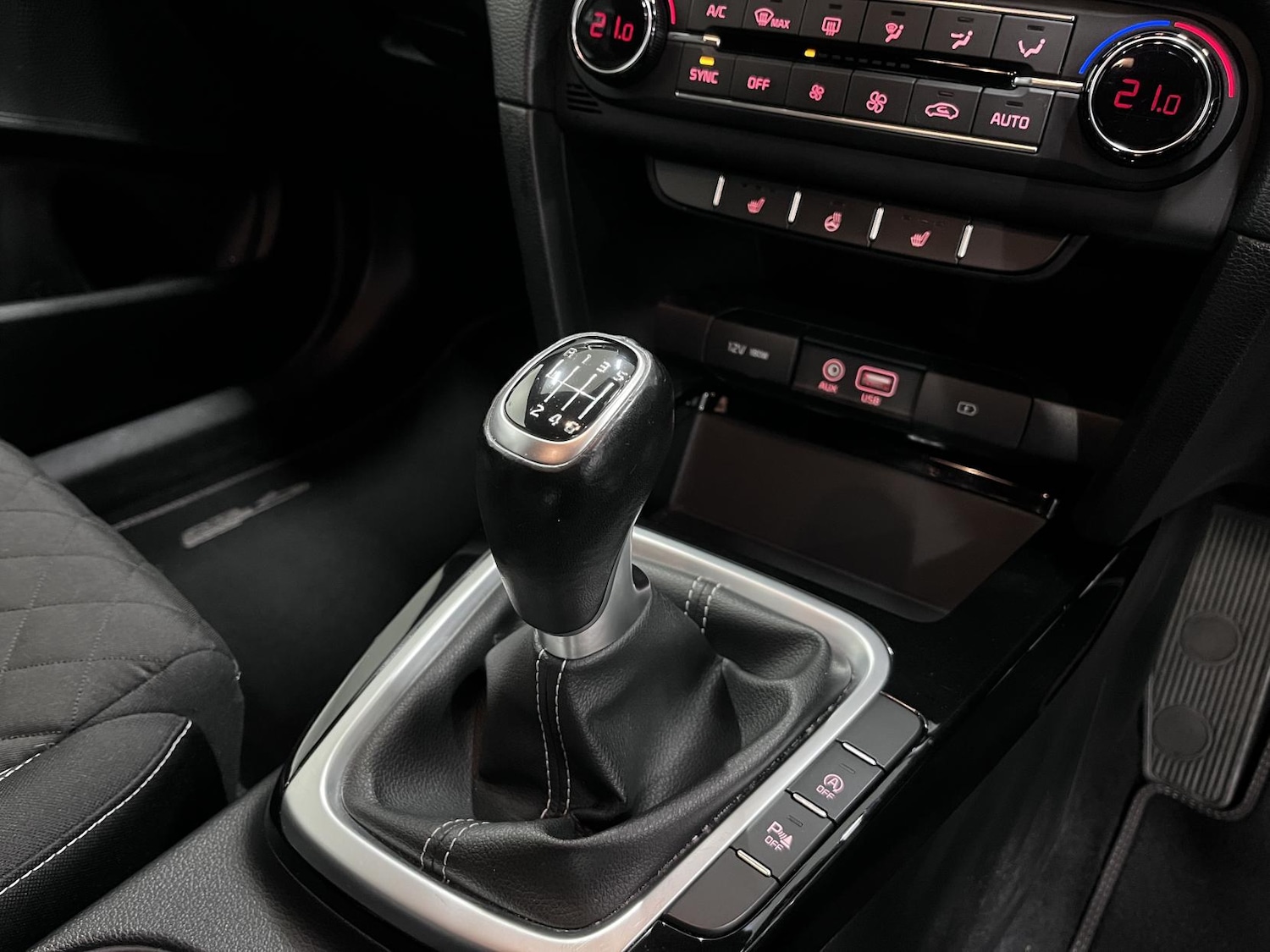 Used Kia Ceed 2019 for sale - 77687570: Photo 21