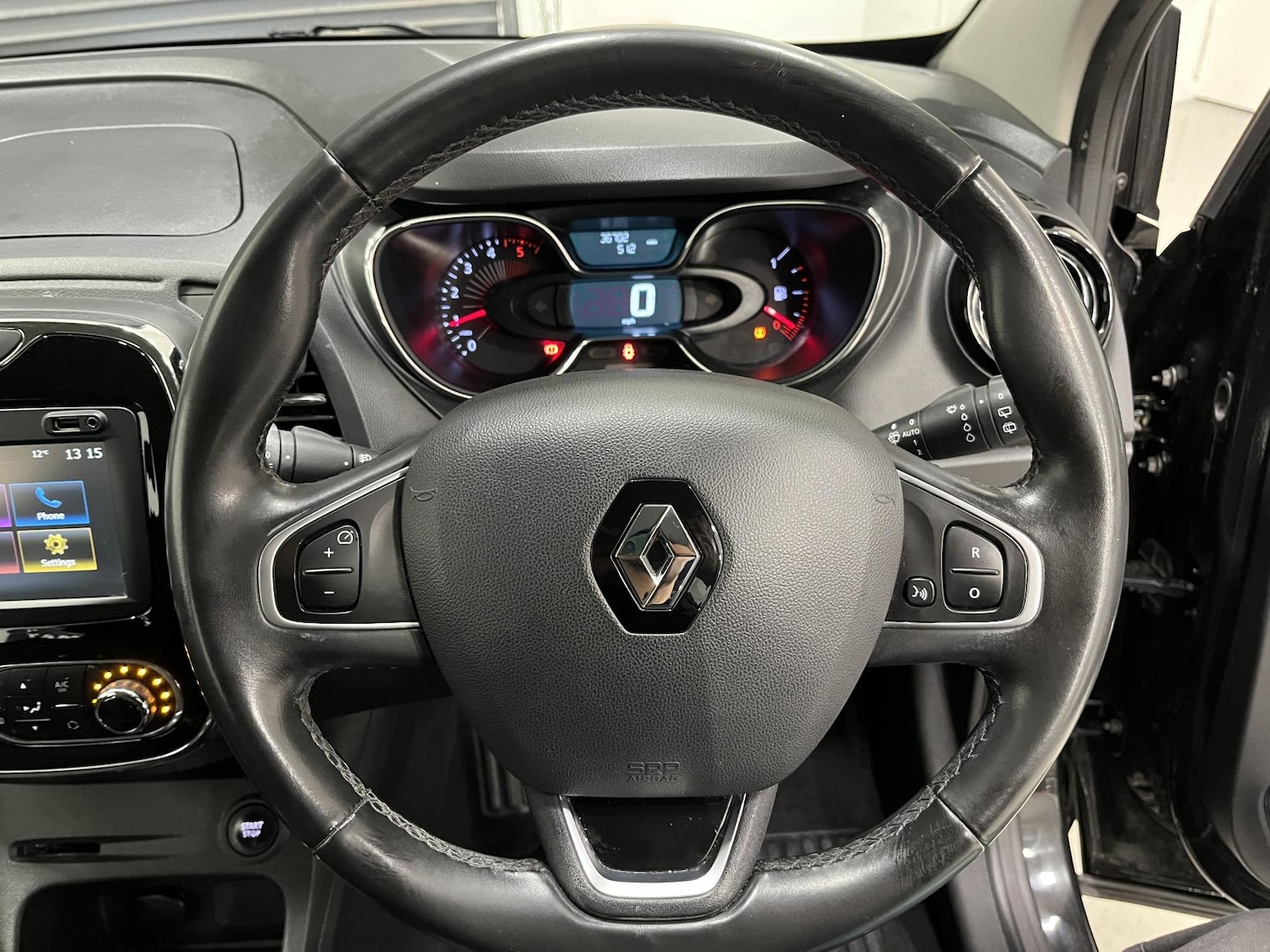 Used Renault Captur 2017 for sale - 76662893: Photo 19