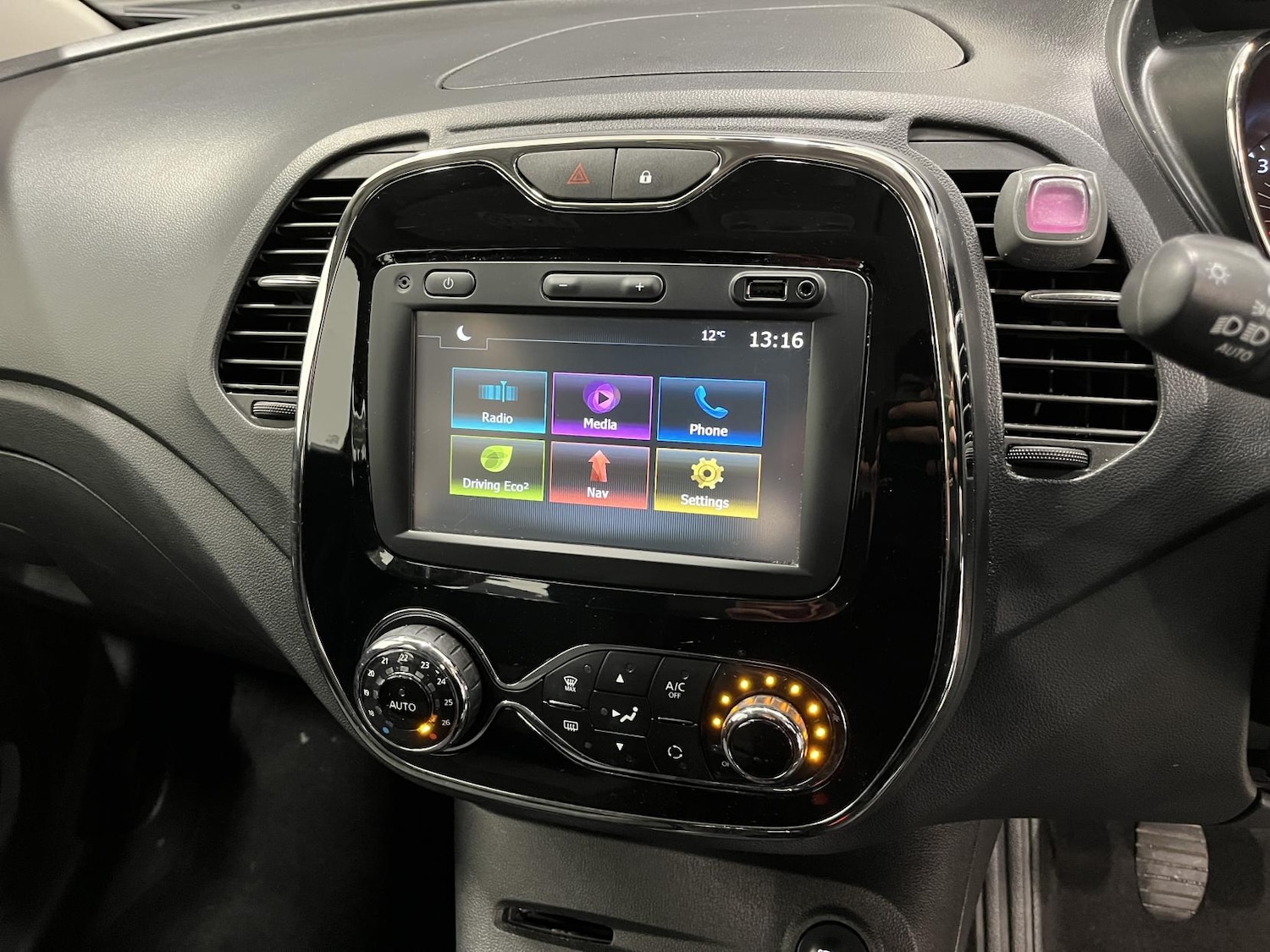 Used Renault Captur 2017 for sale - 76662893: Photo 23