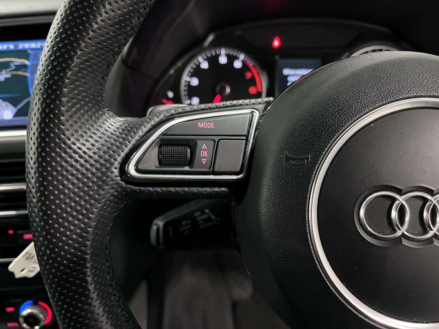 Used Audi Q5 2013 for sale - 77228508: Photo 19