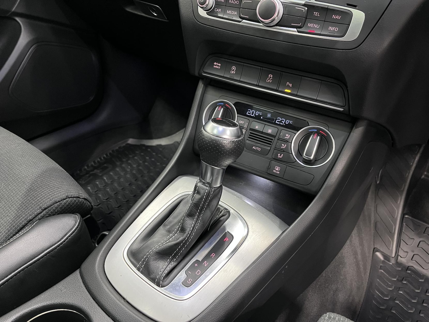 Used Audi Q3 2015 for sale - 77427555: Photo 18