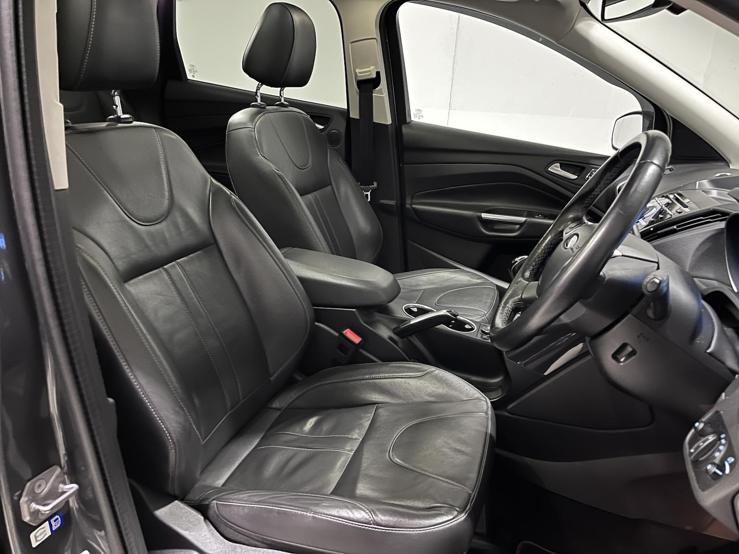 Used Ford Kuga 2015 for sale - 76908404: Photo 15