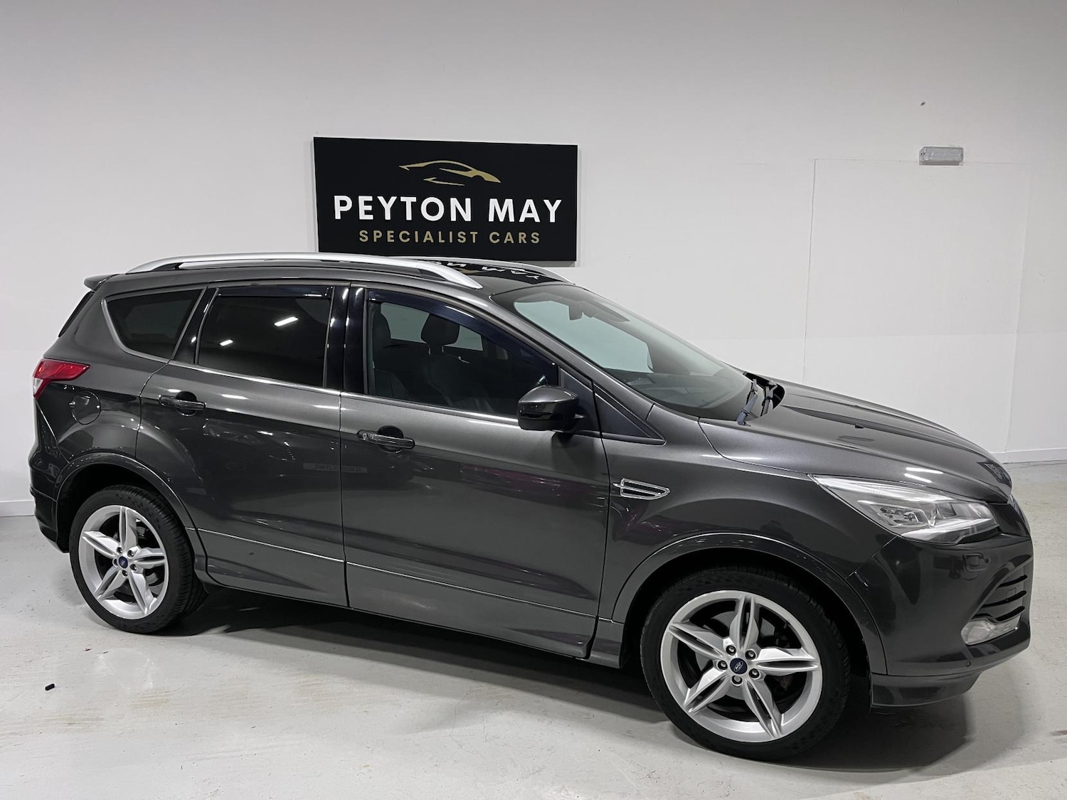 Used Ford Kuga 2015 for sale - 76908404: Photo 2