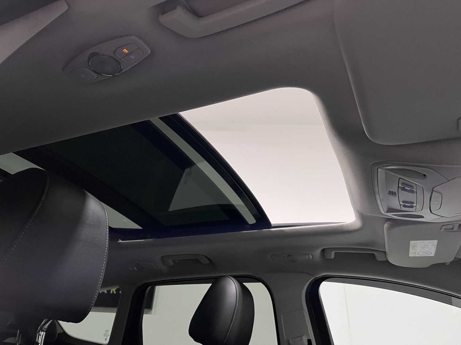 Used Ford Kuga 2015 for sale - 76908404: Photo 27