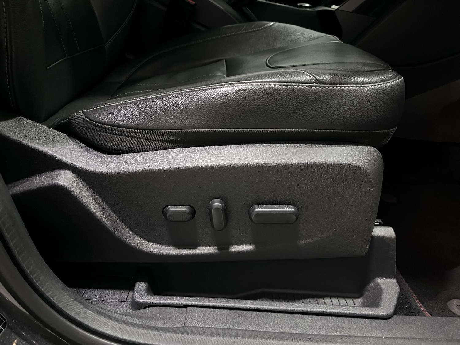 Used Ford Kuga 2015 for sale - 76908404: Photo 31