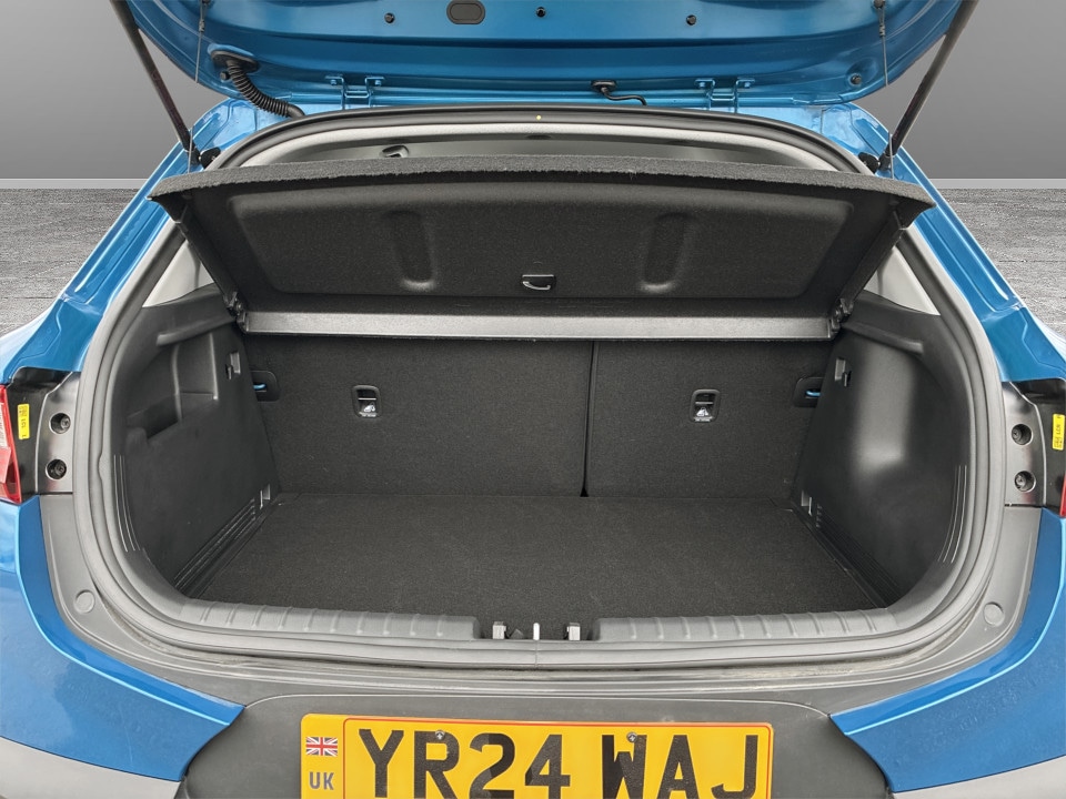 Used Kia Stonic 2024 for sale - 77562729: Photo 12