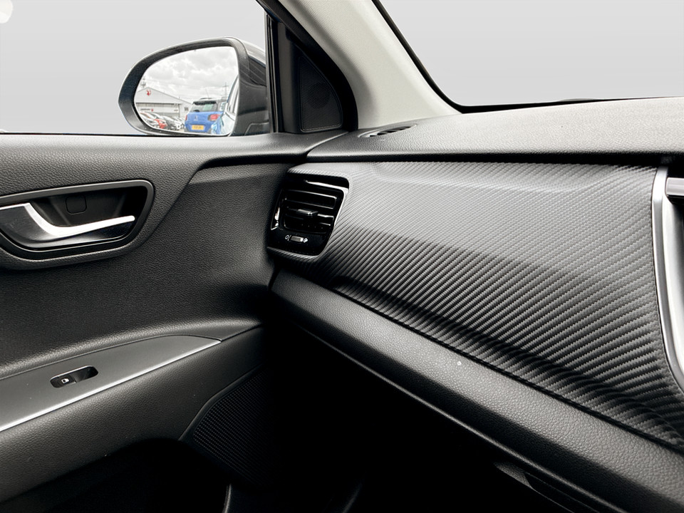 Used Kia Stonic 2024 for sale - 77562729: Photo 32