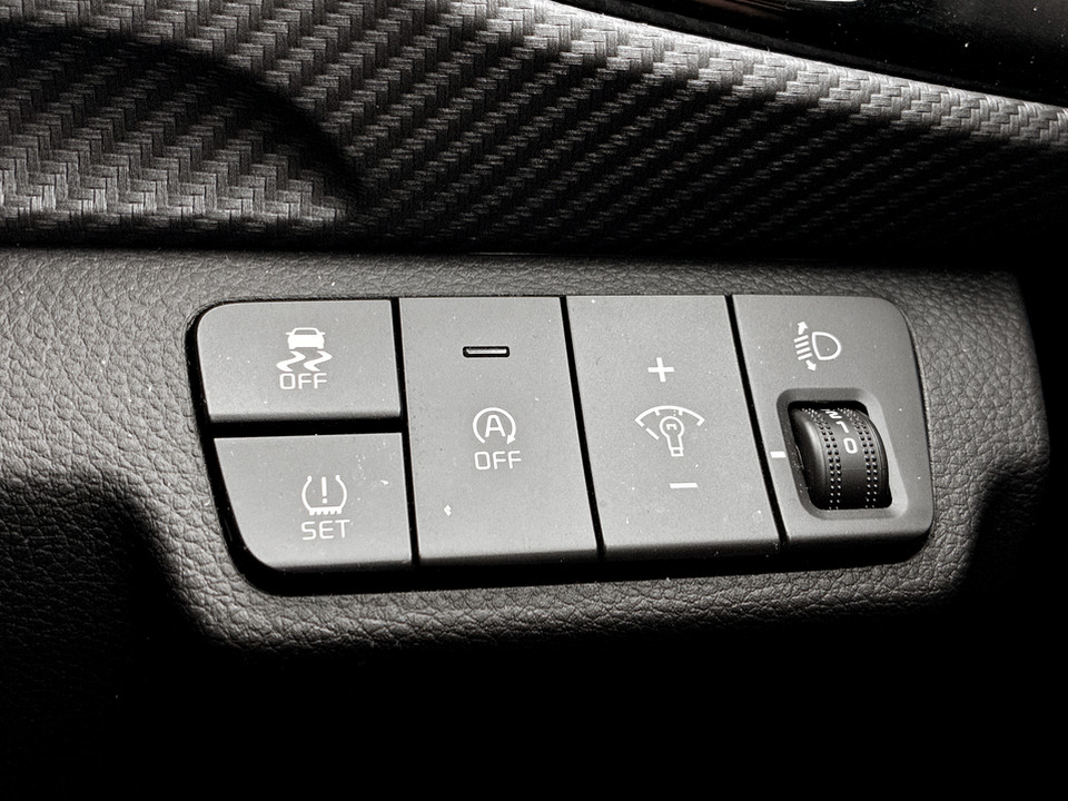 Used Kia Stonic 2024 for sale - 77562729: Photo 36