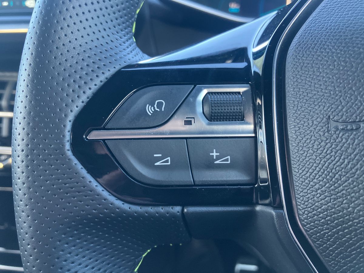 Used Peugeot 2008 2022 for sale - 77180297: Photo 16