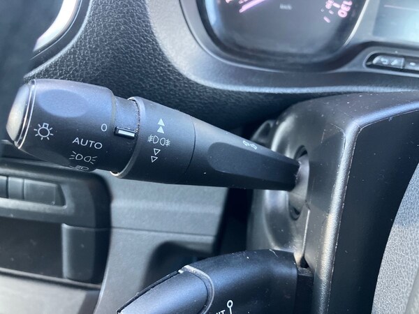 Used Vauxhall Vivaro 2022 for sale - 76090392: Photo 32