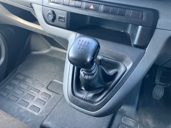 Used Vauxhall Vivaro 2022 for sale - 76090392: Photo 39