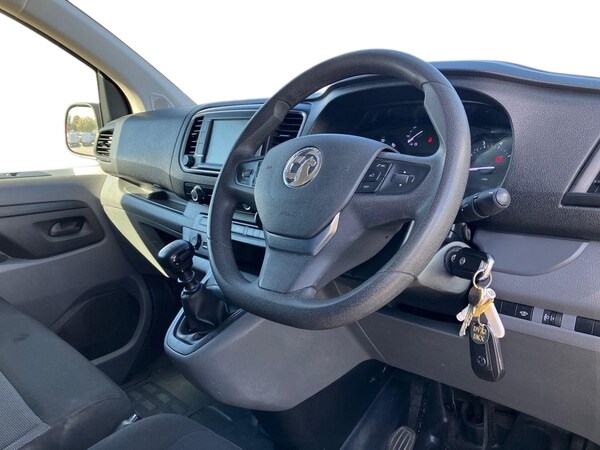 Used Vauxhall Vivaro 2022 for sale - 76090392: Photo 9