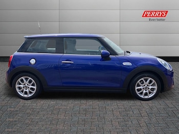 Used MINI Hatch 2019 for sale - 75496907: Photo