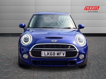 Used MINI Hatch 2019 for sale - 75496907: Photo
