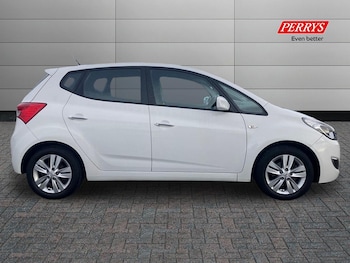 Used Hyundai Ix20 2015 for sale - 76757150: Photo