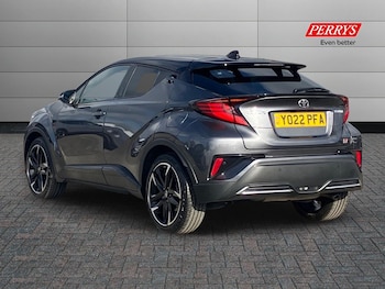 Used Toyota C-HR 2022 for sale - 76638202: Photo