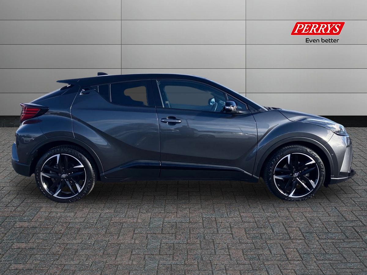 Used Toyota C-HR 2022 for sale - 76638202: Photo 3