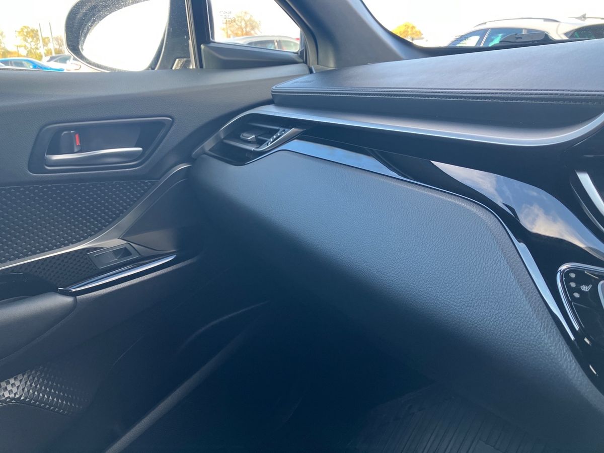 Used Toyota C-HR 2022 for sale - 76638202: Photo 34