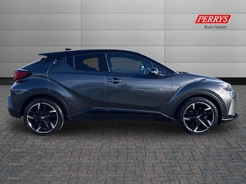 Used Toyota C-HR 2022 for sale - 76638202: Photo