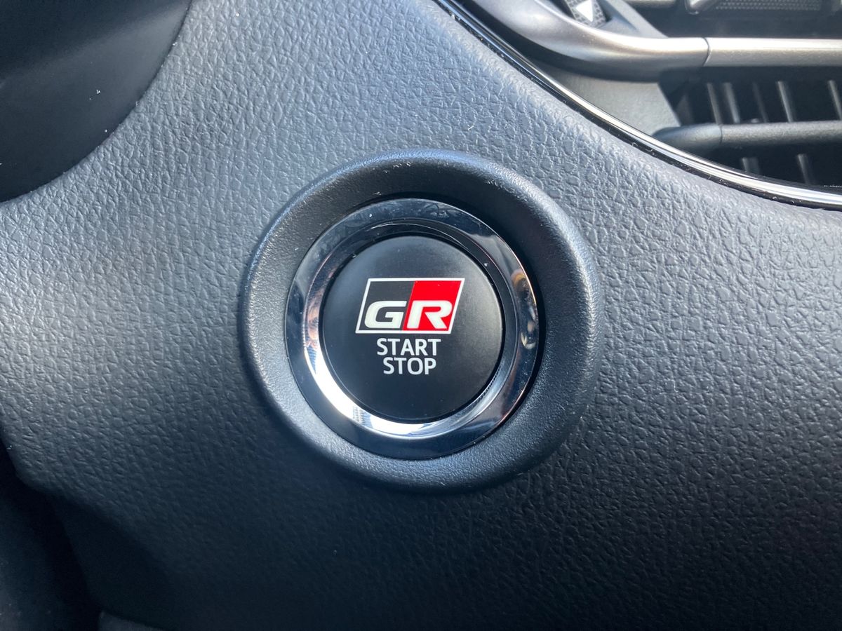 Used Toyota C-HR 2022 for sale - 76638202: Photo 40