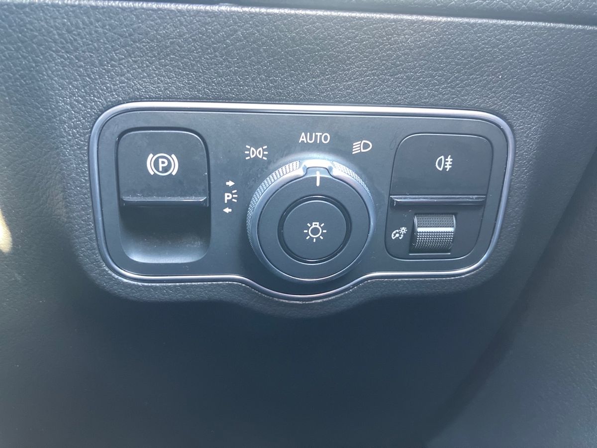 Used Mercedes-Benz EQA 2021 for sale - 76035264: Photo 36