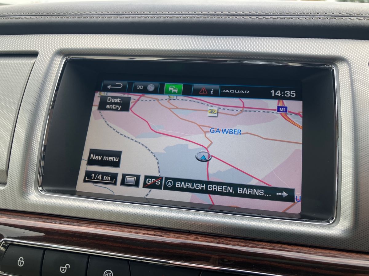 Used Jaguar XF 2015 for sale - 76158344: Photo 11