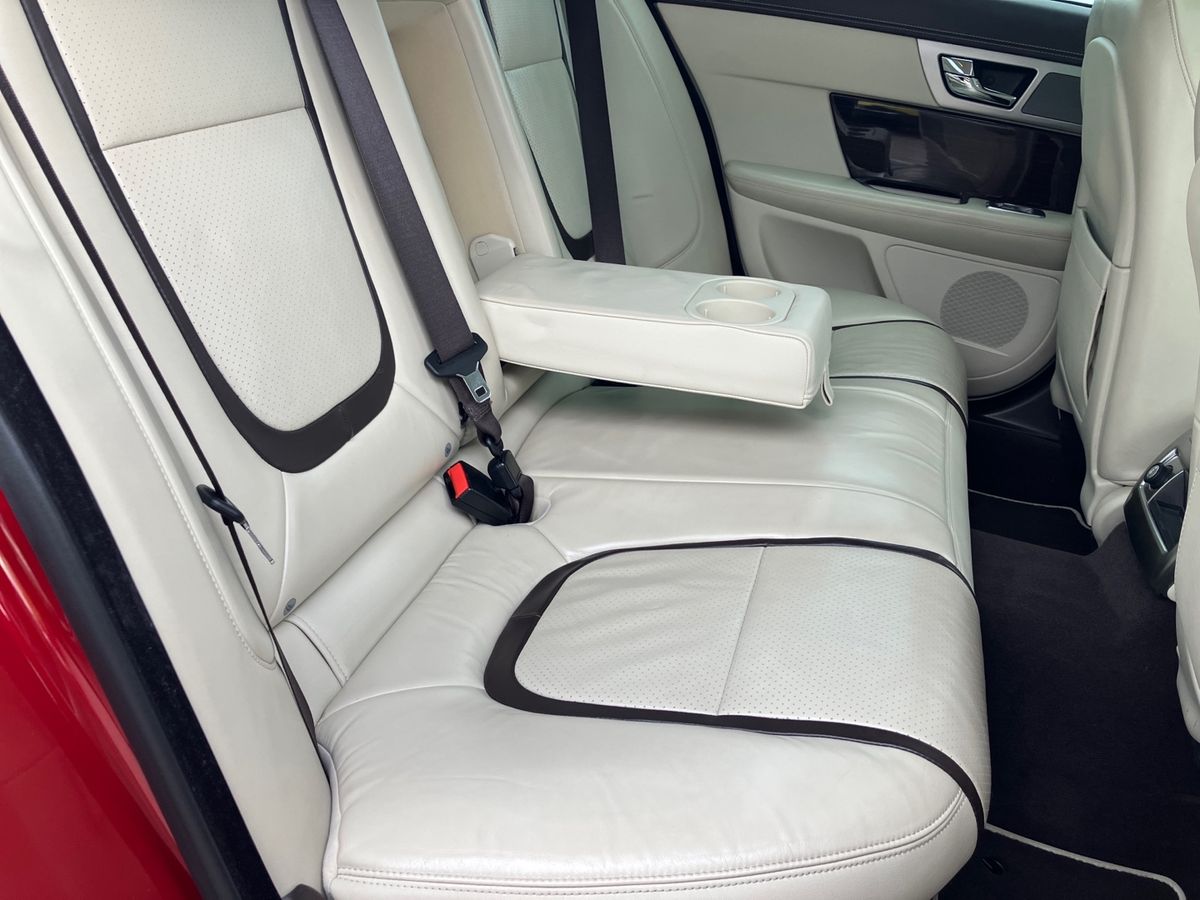 Used Jaguar XF 2015 for sale - 76158344: Photo 25