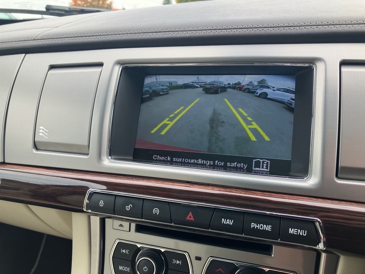 Used Jaguar XF 2015 for sale - 76158344: Photo 41