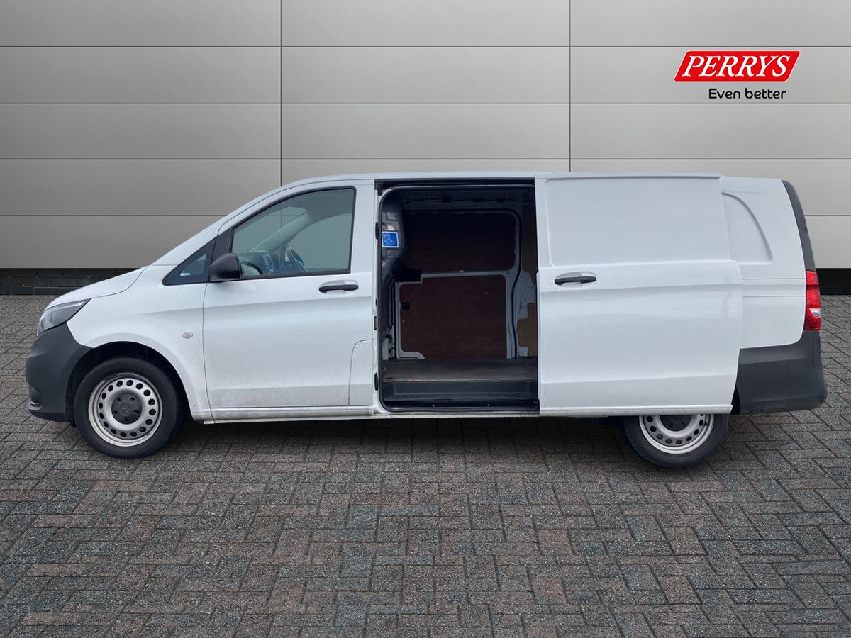 Used Mercedes-Benz Vito 2022 for sale - 77148757: Photo 3