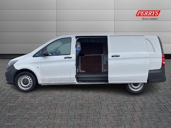 Used Mercedes-Benz Vito 2022 for sale - 77148757: Photo