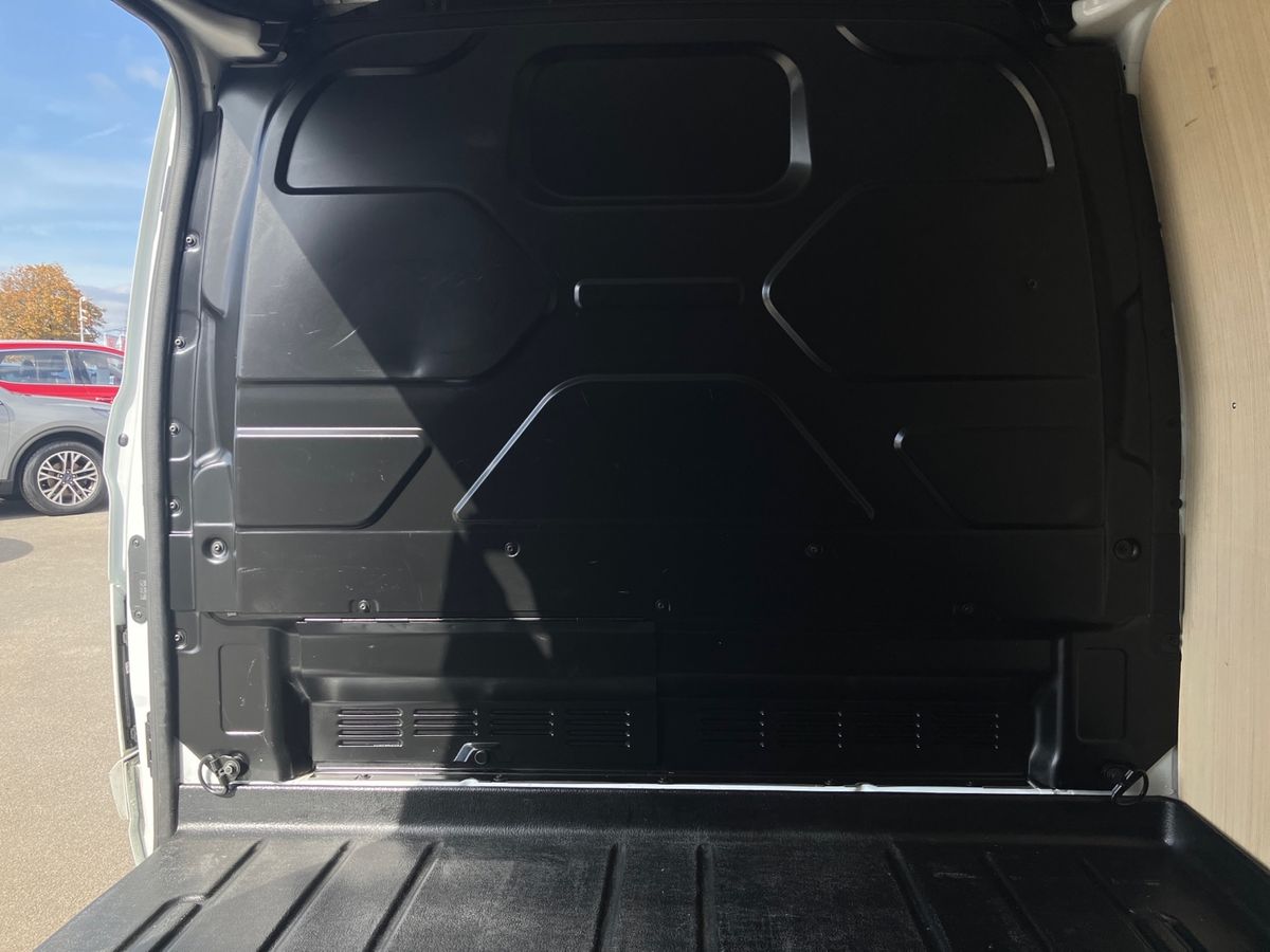 Used Ford Transit Custom 2023 for sale - 75983237: Photo 40