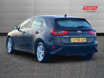 Used Kia Ceed 2018 for sale - 77100011: Photo