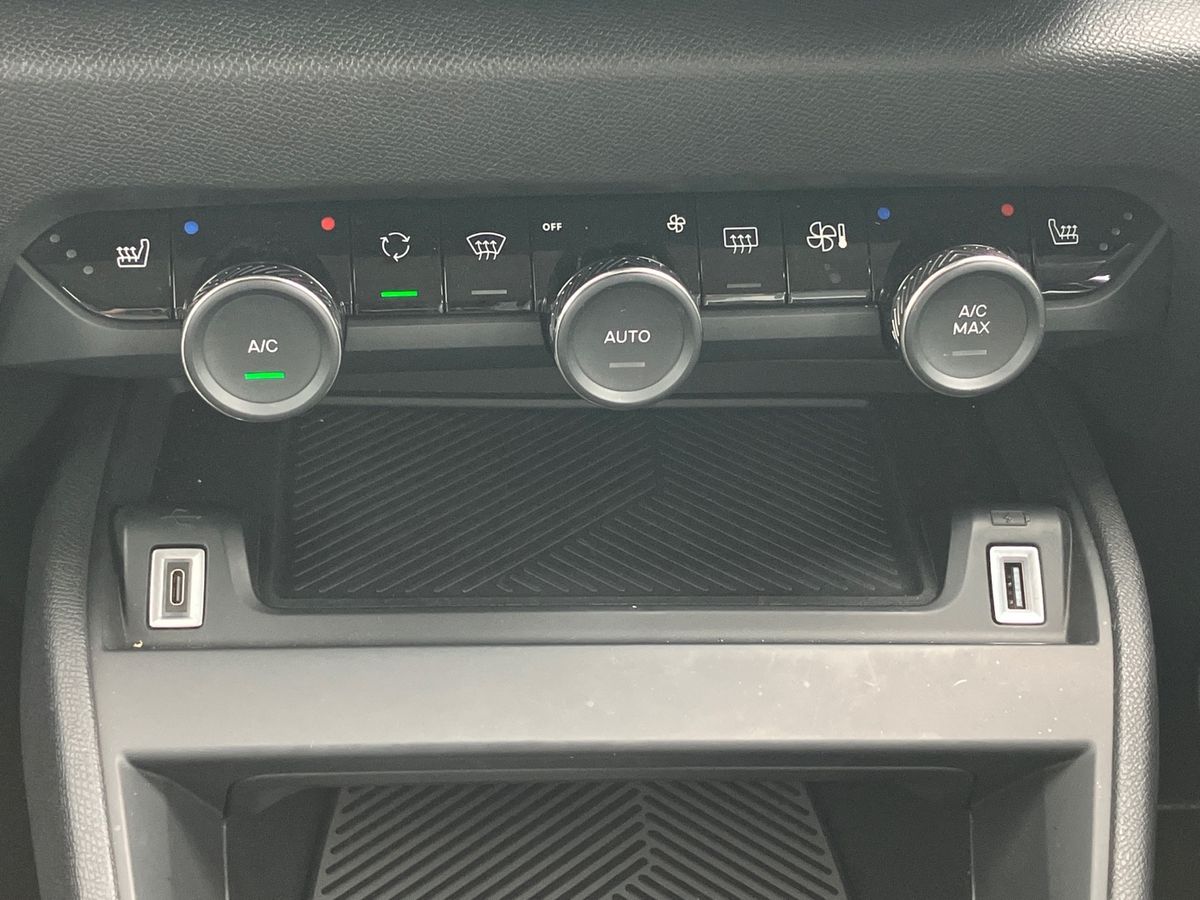 Used Citroen C4 2025 for sale - 75612037: Photo 12