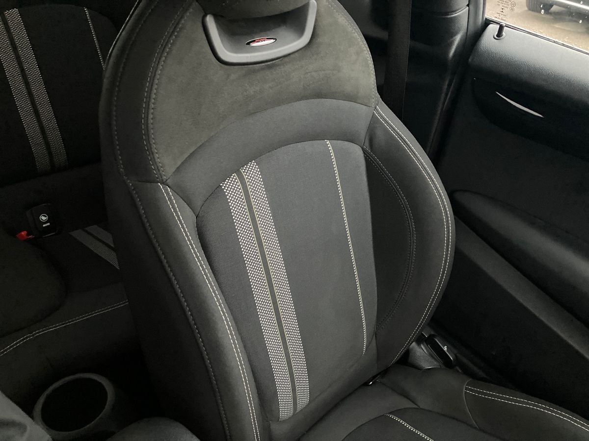 Used MINI Hatch 2019 for sale - 77100001: Photo 37