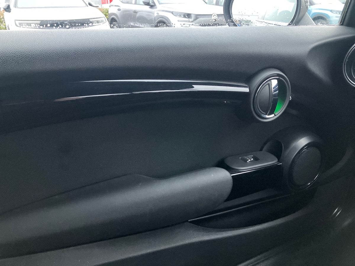 Used MINI Hatch 2019 for sale - 77100001: Photo 38