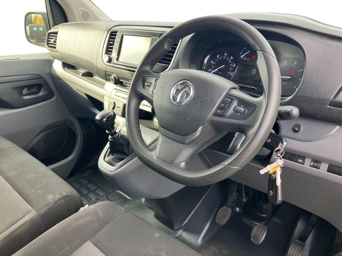 Used Vauxhall Vivaro 2022 for sale - 76158227: Photo 8