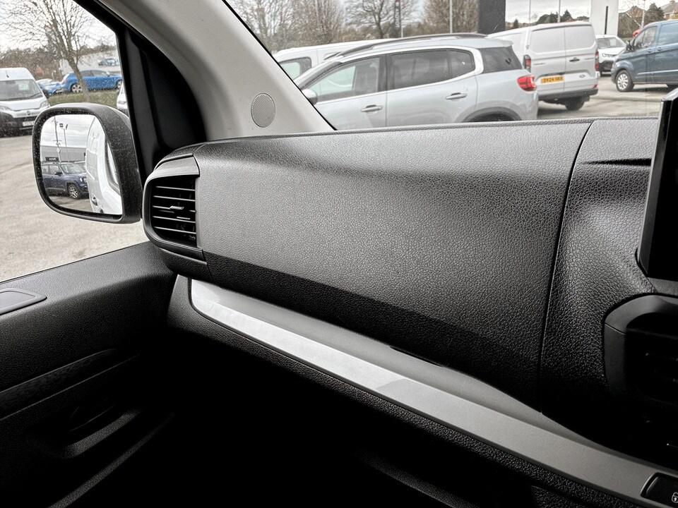 Used Vauxhall Vivaro 2024 for sale - 77846028: Photo 41