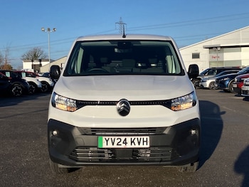 Used Citroen Berlingo 2024 for sale - 76931799: Photo