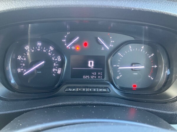 Used Vauxhall Vivaro 2022 for sale - 76206846: Photo 16